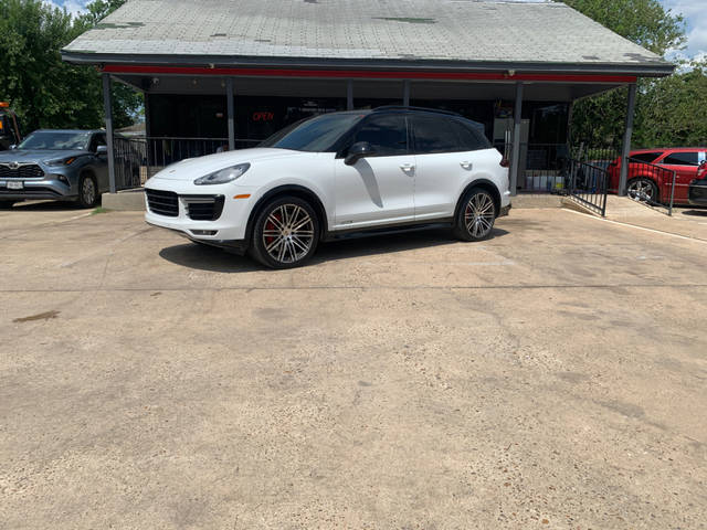2018 Porsche Cayenne GTS AWD photo