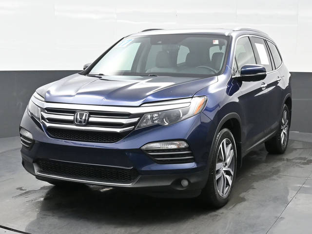 2017 Honda Pilot Touring AWD photo