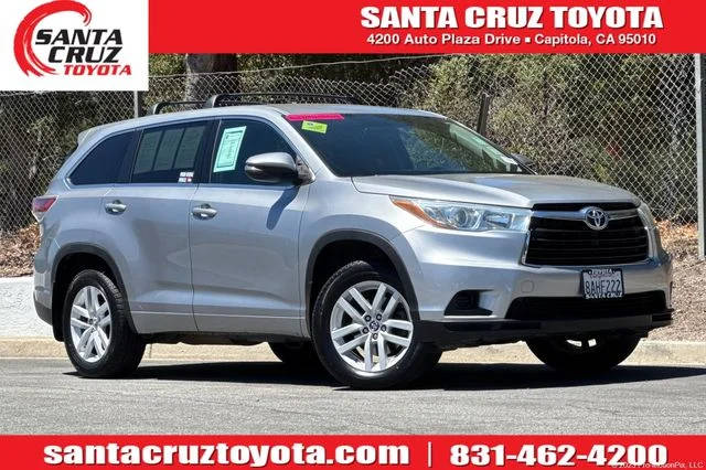 2016 Toyota Highlander LE AWD photo