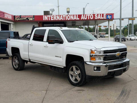 2018 Chevrolet Silverado 2500HD LT 4WD photo
