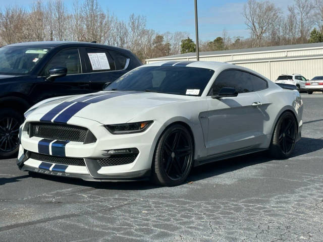 2017 Ford Mustang Shelby GT350 RWD photo