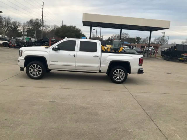 2018 GMC Sierra 1500 Denali 4WD photo