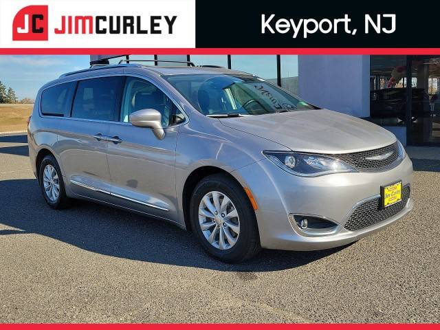 2018 Chrysler Pacifica Minivan Touring L Plus FWD photo