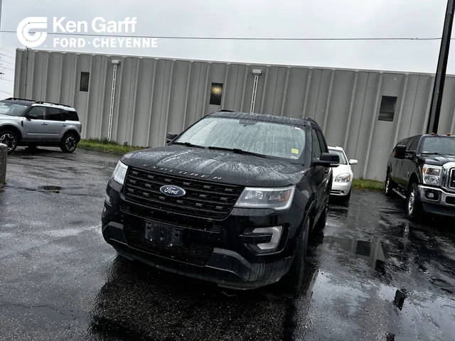 2017 Ford Explorer Sport 4WD photo