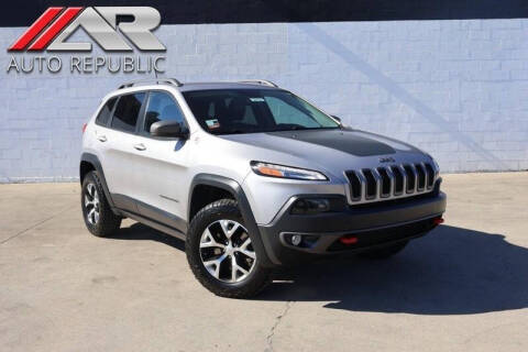 2018 Jeep Cherokee Trailhawk 4WD photo