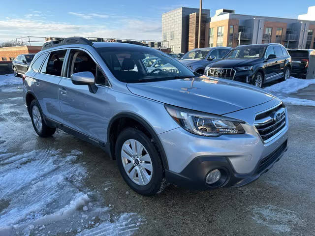 2018 Subaru Outback Premium AWD photo