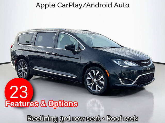 2018 Chrysler Pacifica Minivan Touring L FWD photo