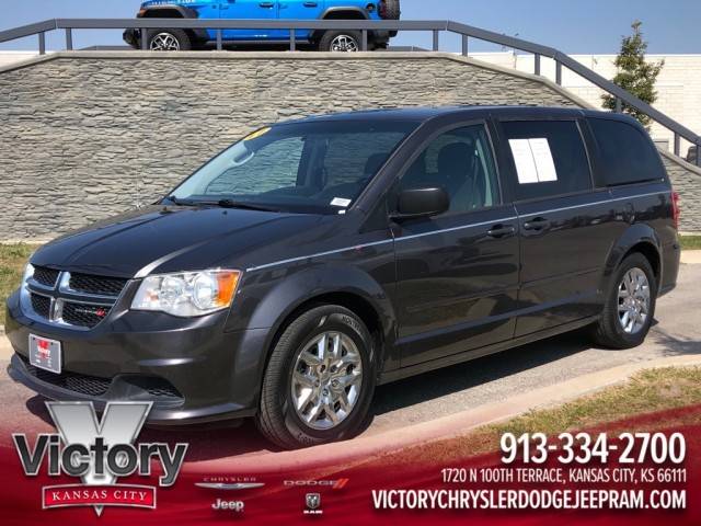 2017 Dodge Grand Caravan SE FWD photo