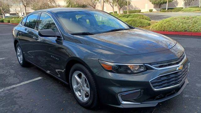 2018 Chevrolet Malibu LS FWD photo