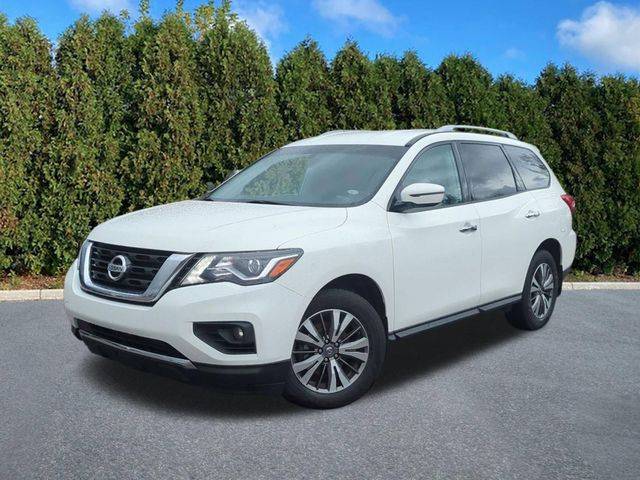 2017 Nissan Pathfinder SV 4WD photo