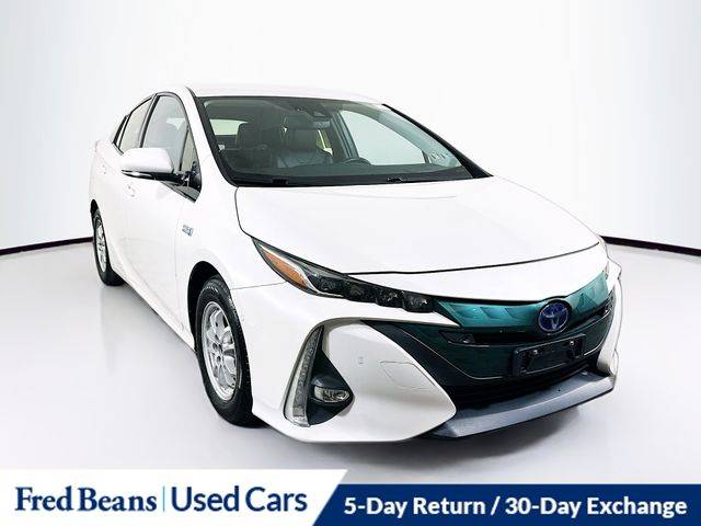 2017 Toyota Prius Prime Advanced FWD photo