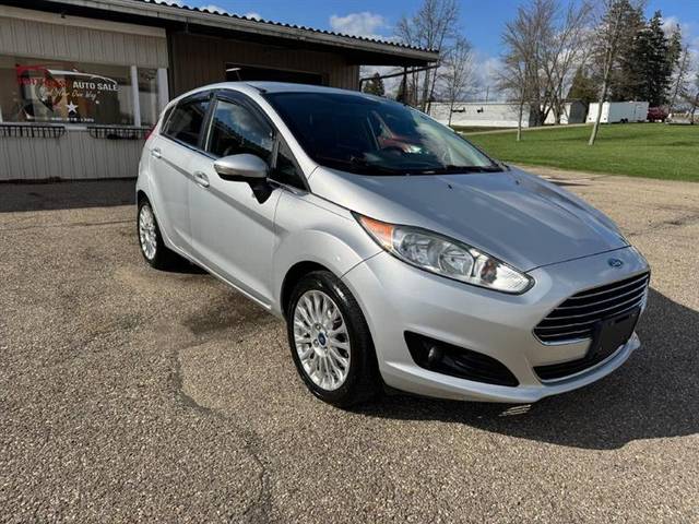 2015 Ford Fiesta Titanium FWD photo