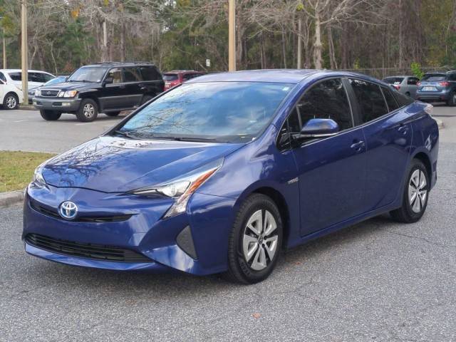 2016 Toyota Prius Three FWD photo