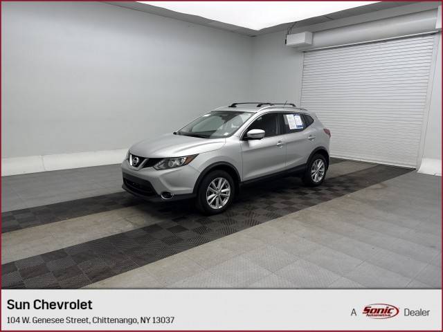 2017 Nissan Rogue Sport SV AWD photo