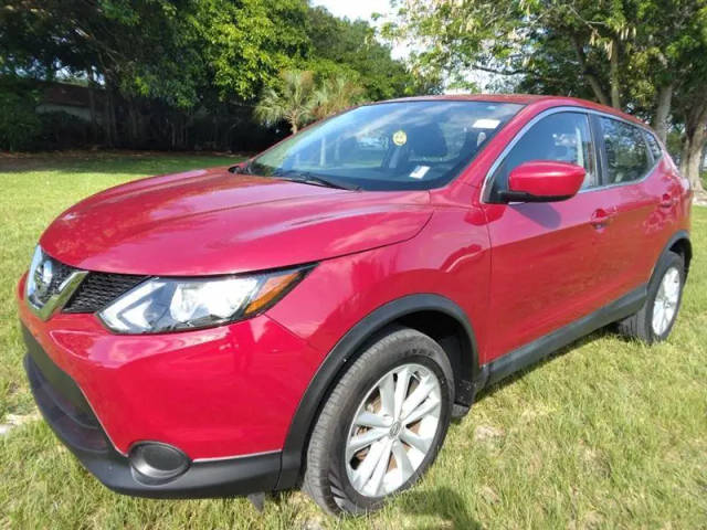 2017 Nissan Rogue Sport S FWD photo