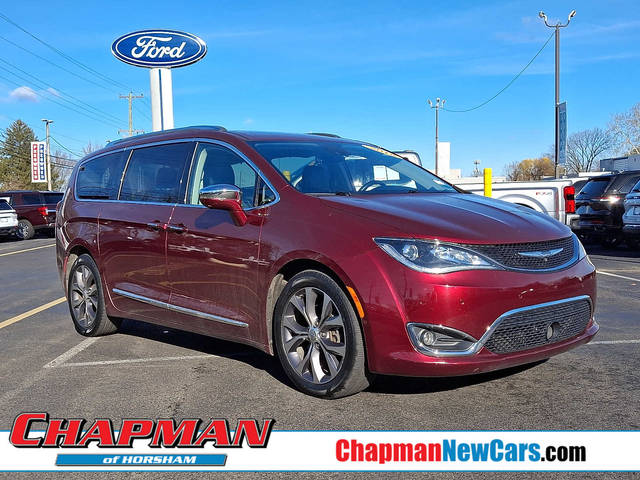 2018 Chrysler Pacifica Minivan Limited FWD photo