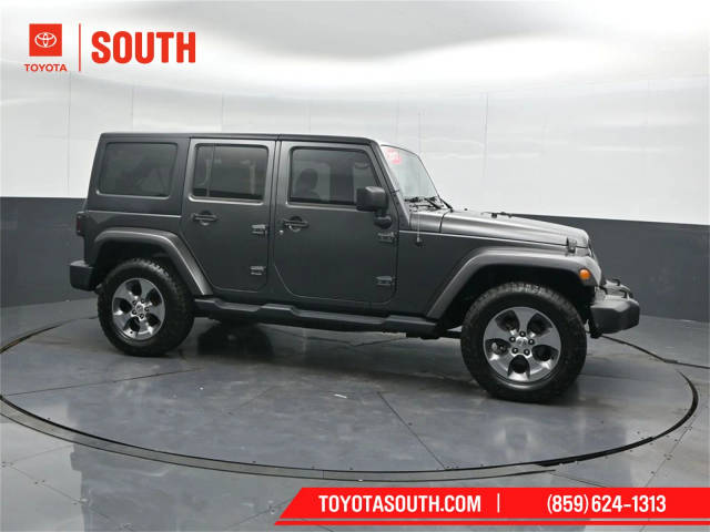 2017 Jeep Wrangler Unlimited Sahara 4WD photo