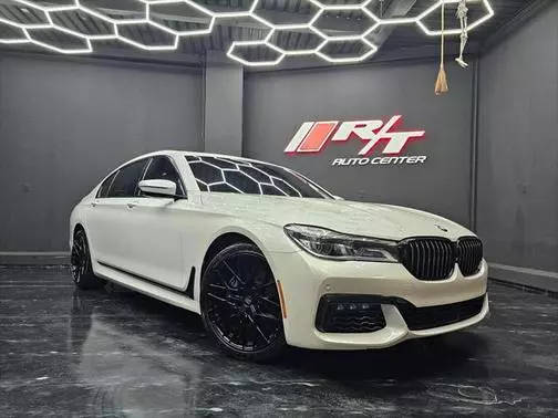 2018 BMW 7 Series 750i RWD photo