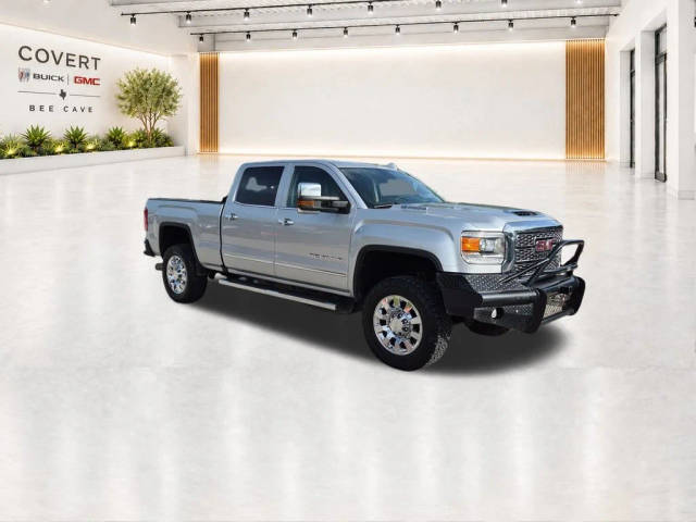 2018 GMC Sierra 2500HD Denali 4WD photo