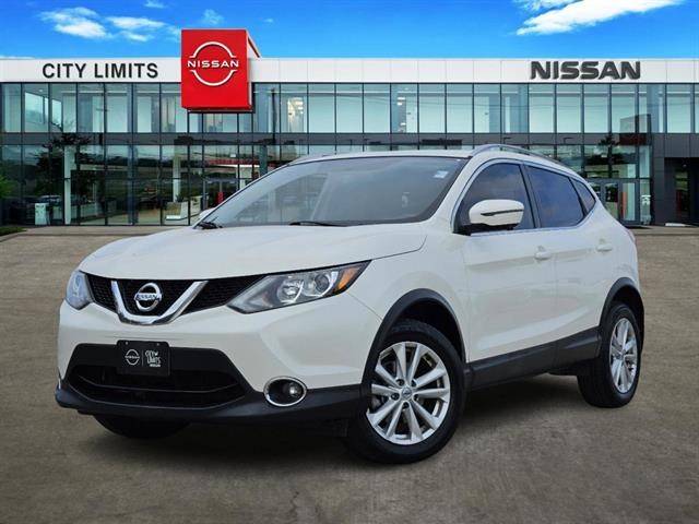 2017 Nissan Rogue Sport SV FWD photo