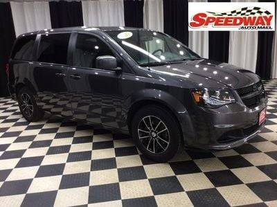 2017 Dodge Grand Caravan SE Plus FWD photo