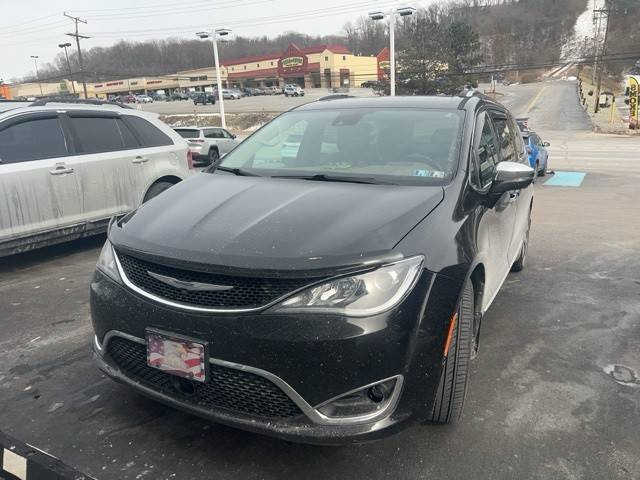 2018 Chrysler Pacifica Minivan Limited FWD photo