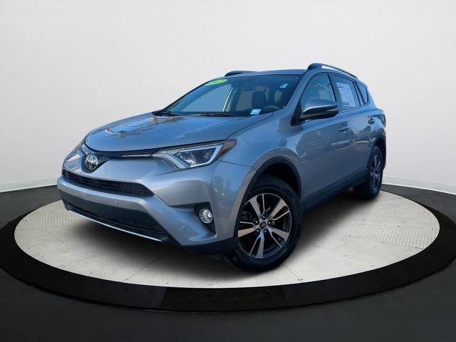 2017 Toyota RAV4 XLE FWD photo