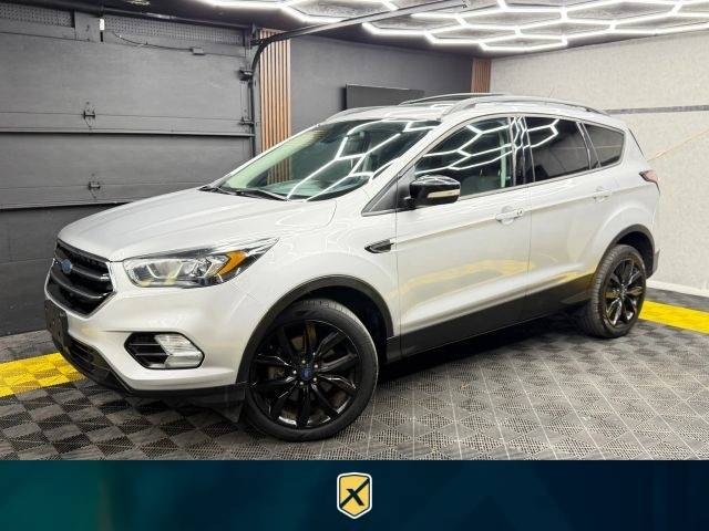 2017 Ford Escape Titanium 4WD photo