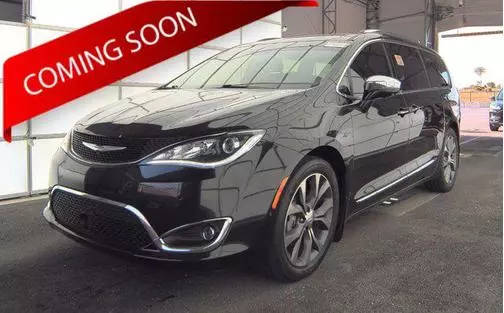 2018 Chrysler Pacifica Minivan Limited FWD photo