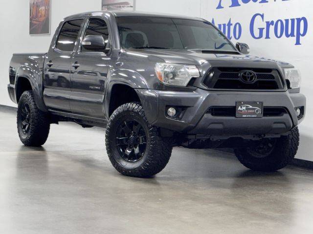 2015 Toyota Tacoma  4WD photo
