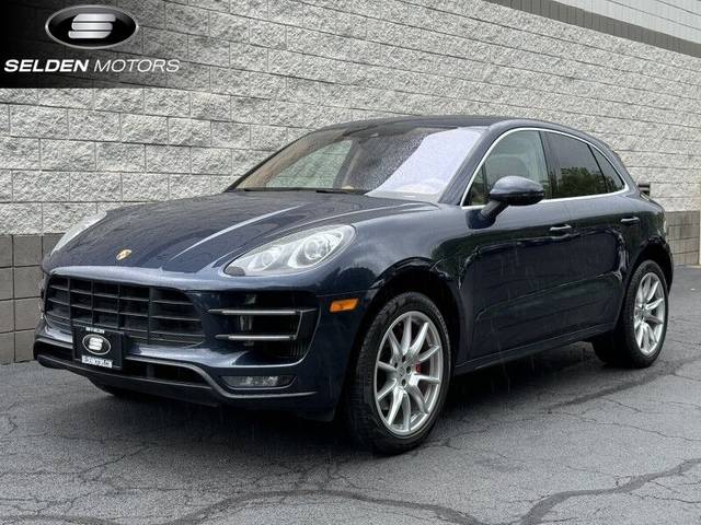 2015 Porsche Macan Turbo AWD photo