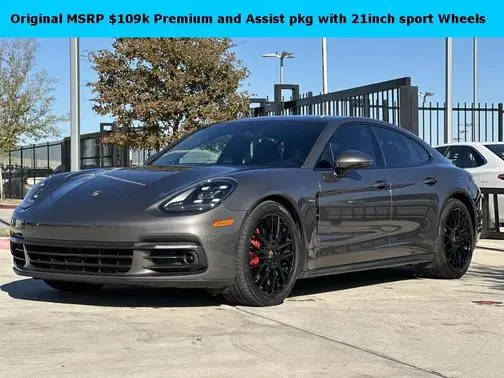 2018 Porsche Panamera 4 AWD photo