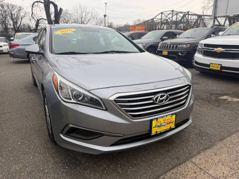 2016 Hyundai Sonata 2.4L SE FWD photo