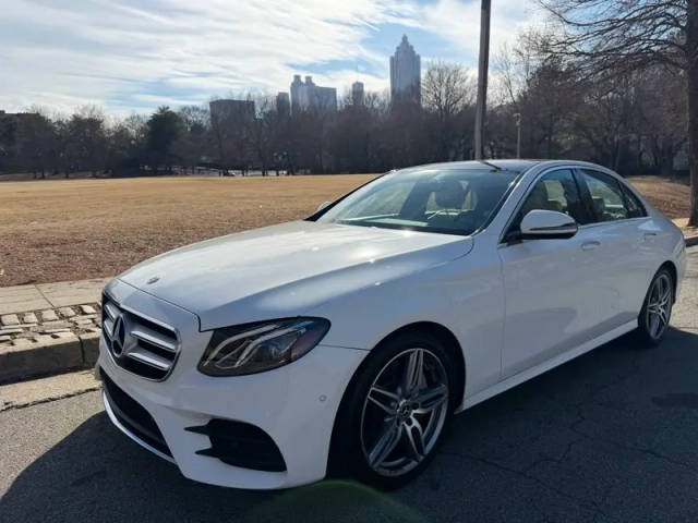 2017 Mercedes-Benz E-Class E 300 Sport RWD photo