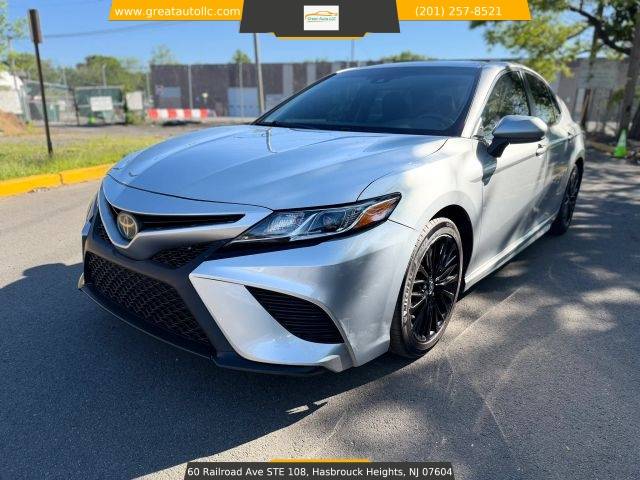 2018 Toyota Camry SE FWD photo
