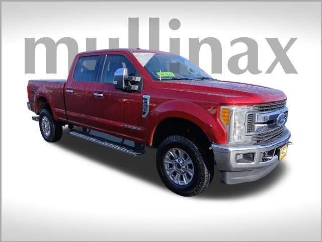 2017 Ford F-250 Super Duty XLT 4WD photo