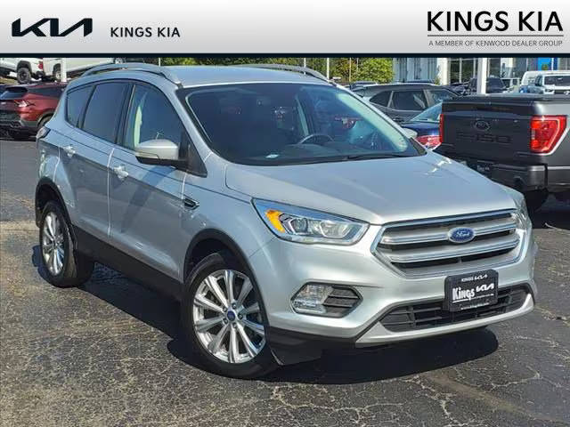 2017 Ford Escape Titanium FWD photo