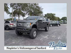 2017 Ford F-350 Super Duty Platinum 4WD photo