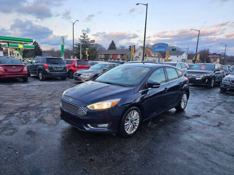 2017 Ford Focus Titanium FWD photo