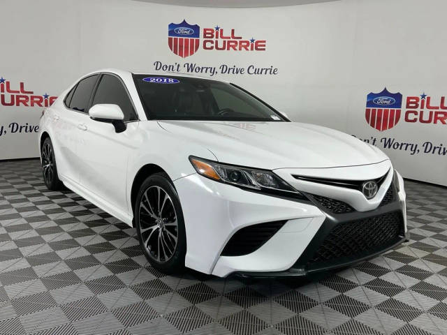 2018 Toyota Camry SE FWD photo