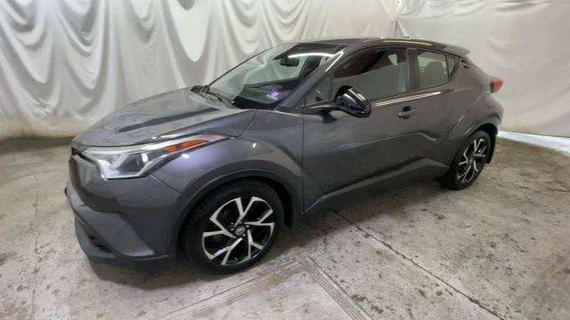 2018 Toyota C-HR XLE Premium FWD photo