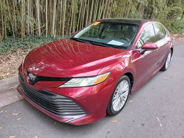 2018 Toyota Camry XLE FWD photo