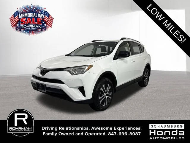 2017 Toyota RAV4 LE FWD photo