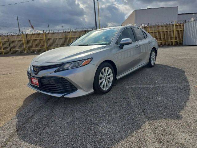 2018 Toyota Camry LE FWD photo