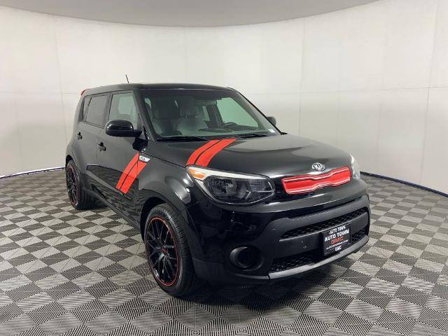 2017 Kia Soul Base FWD photo