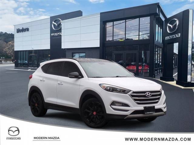 2017 Hyundai Tucson Night AWD photo