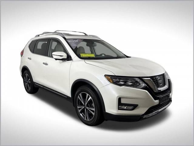 2017 Nissan Rogue SL FWD photo