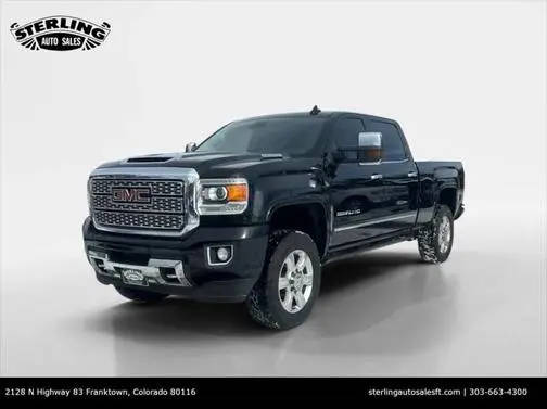 2018 GMC Sierra 2500HD Denali 4WD photo