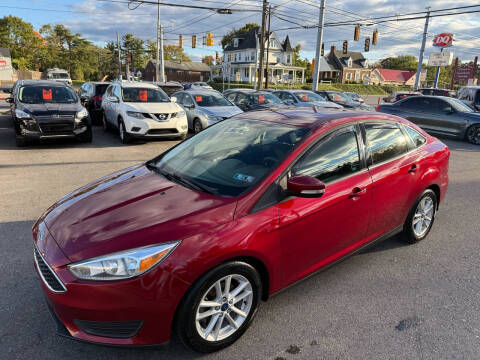 2017 Ford Focus SE FWD photo