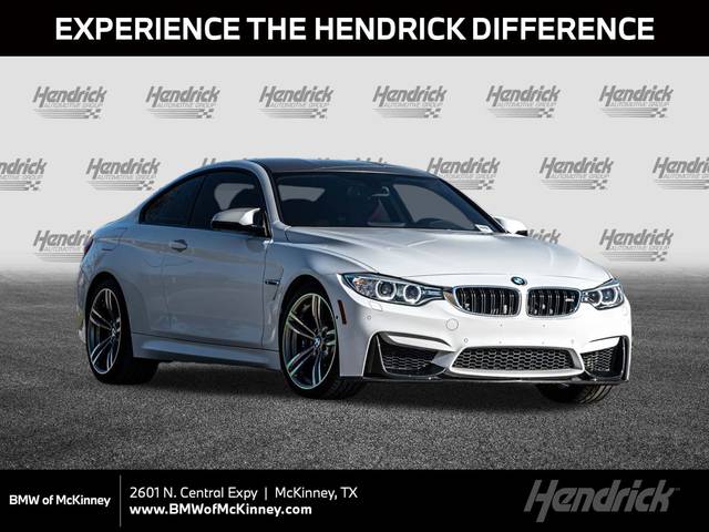 2015 BMW M4  RWD photo